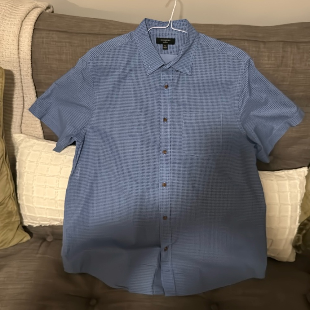 BANANA REPUBLIC SLIM-FIT SHORT-SLEEVE GEO-DOT SHIRT